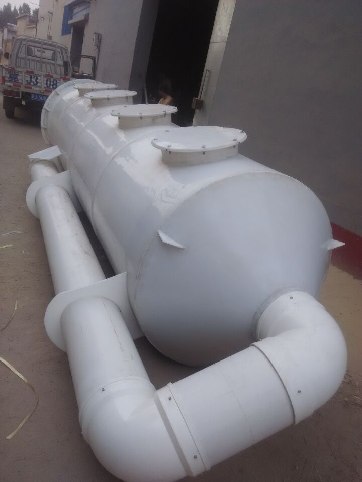 造紙廠廢氣惡臭處理采用什么方案，噴淋塔+UV光解氧化設(shè)備配套處理的一套方案。